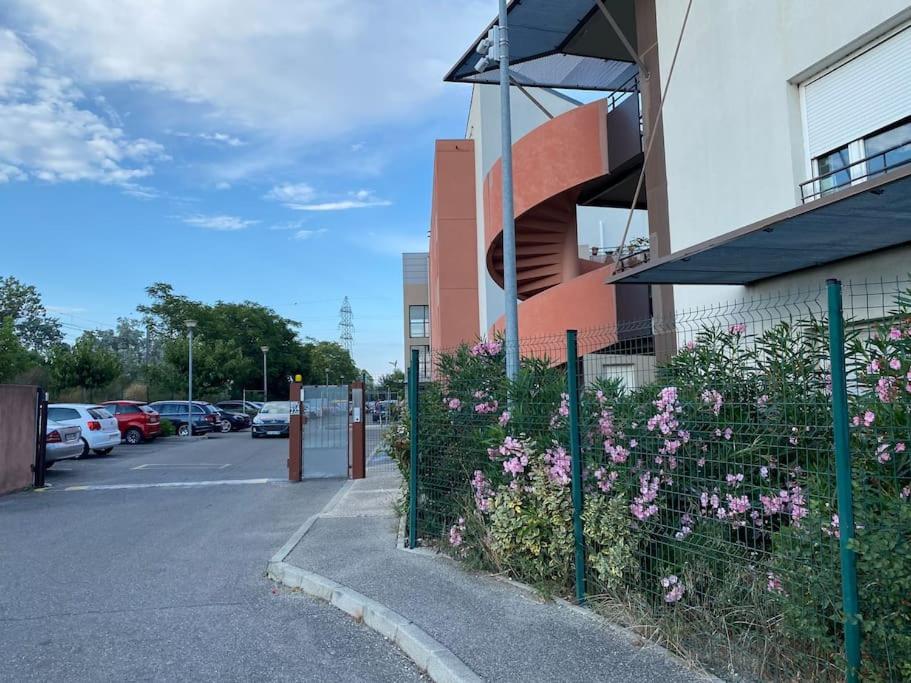 Charmant Studio De 23M2 Avignon Exterior foto